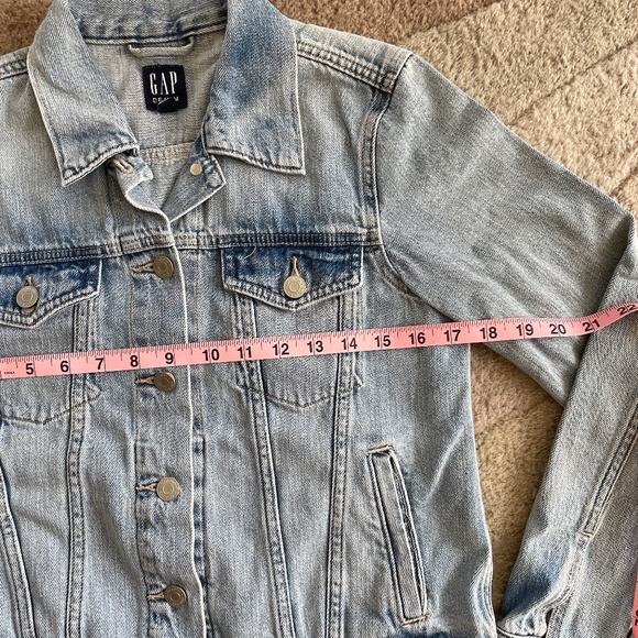 GAP Denim Trucker Jacket - Picture 8 of 8